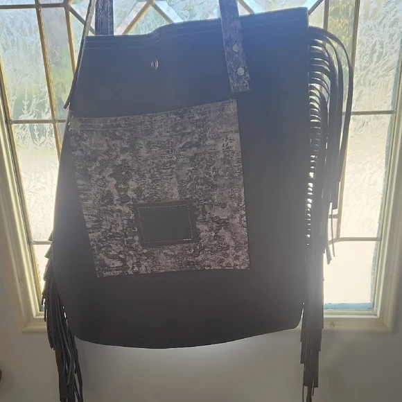 Elegant Black and White Fringe Tote - Picture 2 of 6